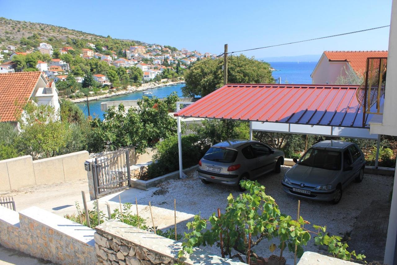 Apartments With A Parking Space Mavarstica, Ciovo - 8439 Trogir Exterior photo